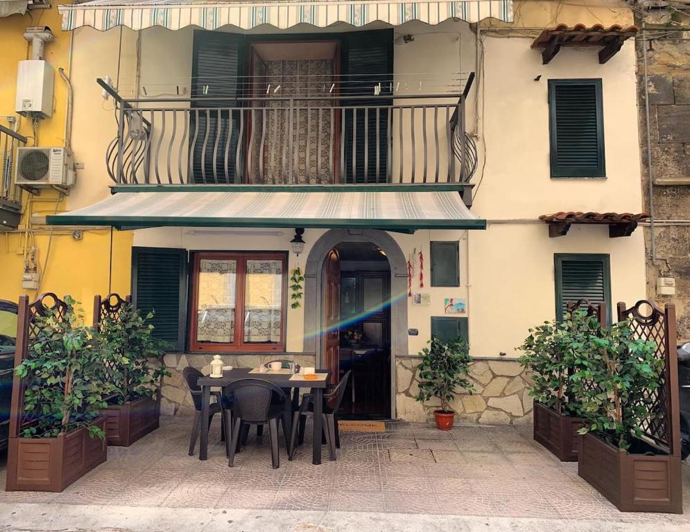 San Gennaro House - Neapel