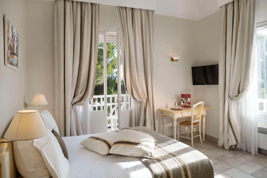 Grand Hotel Des Lecques 3*