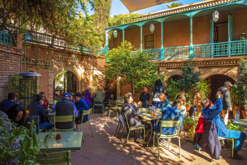 Una pausa para saciar la sed en el Café Majorelle
