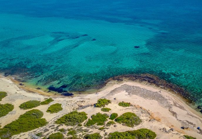 Punta prosciutto sur la côte du Salento en Italie