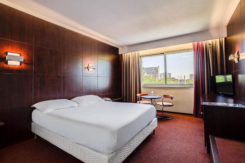 Hotel des Congrès 3*