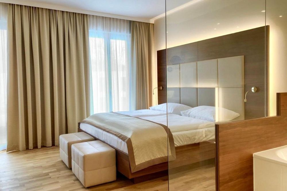 Schlosspark Mauerbach 4*