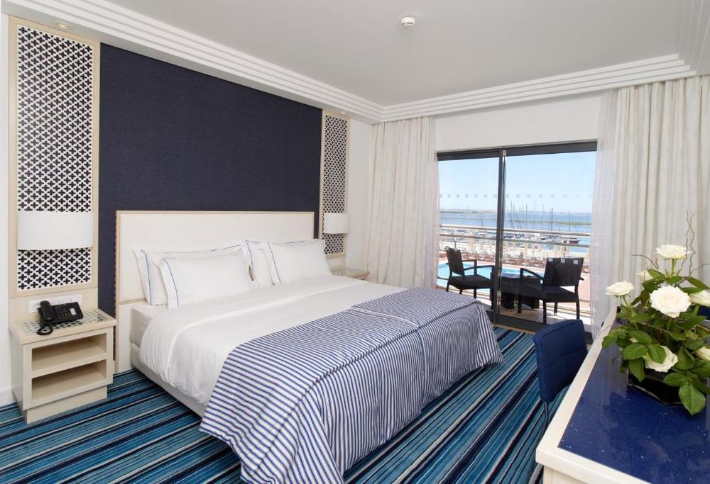 Real Marina Hotel & Spa 5*
