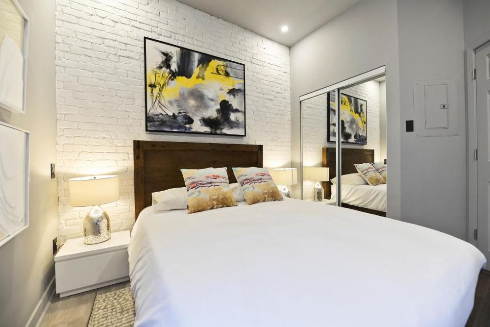 Stanley Court Apartments by Simplissimmo