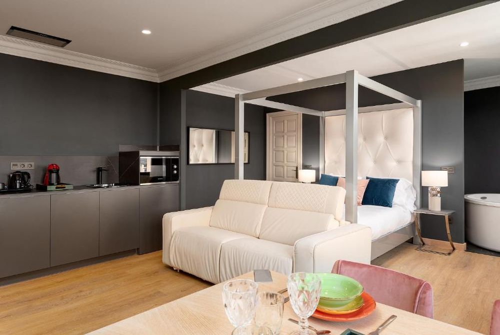 Suite 1907 Oviedo