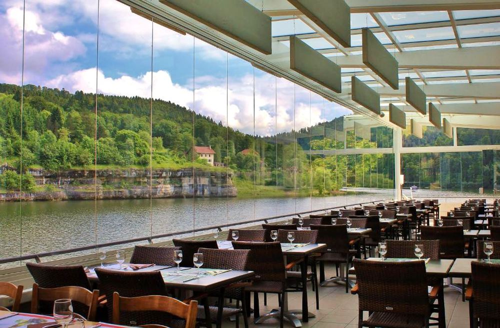 Hotel Les Rives Du Doubs - Suisse