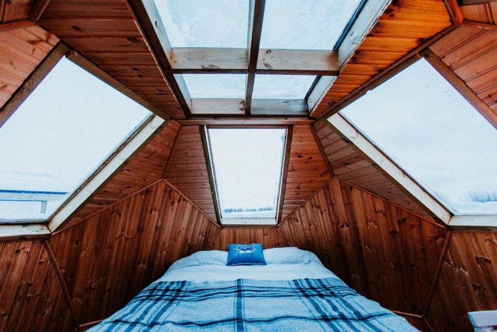 Passez une nuit dans un igloo aux toit de verre !