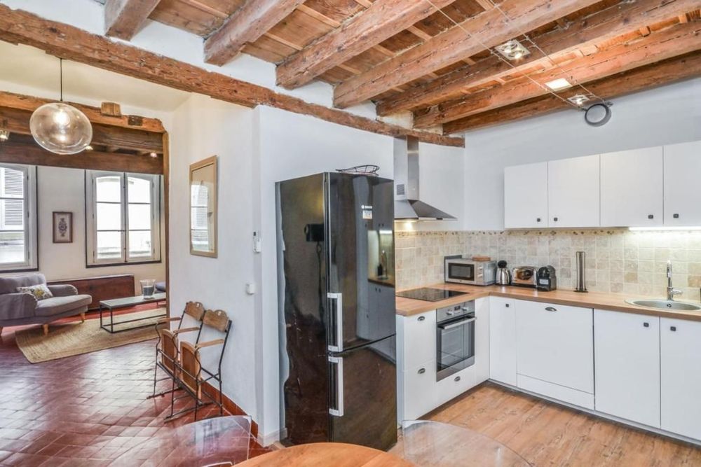Affascinante 2br con AC a due passi da Les Halles d'Avignon Welkeys