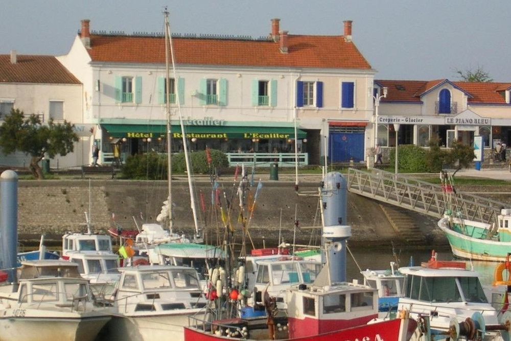 Hôtel L'Ecailler 3*