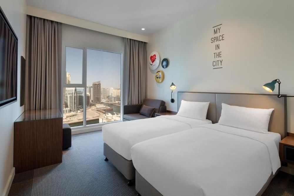 Rove Dubai Marina 3*