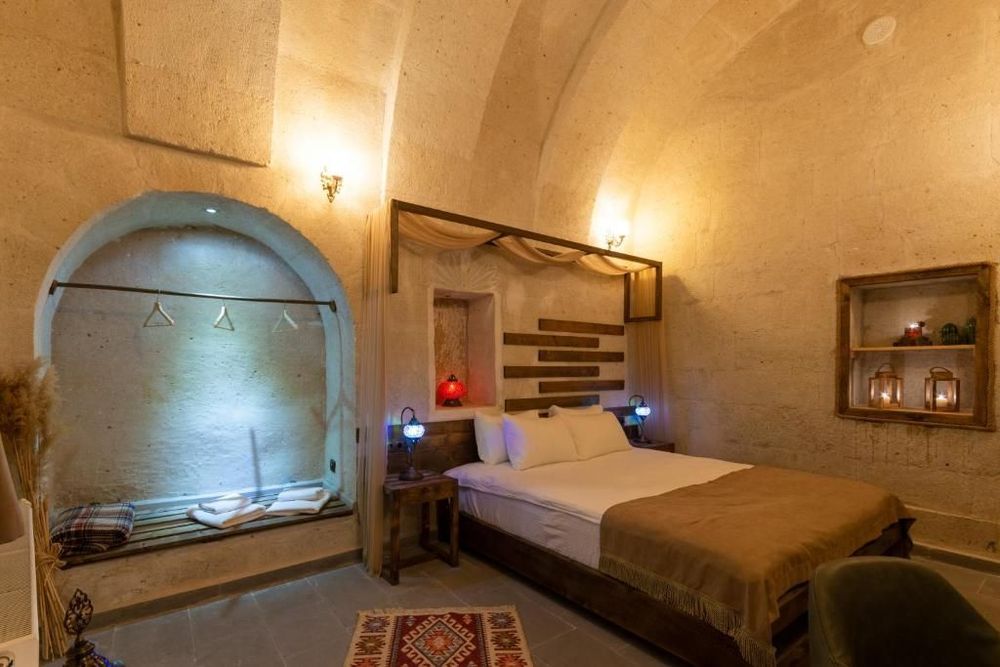 Lemon Cave Suites