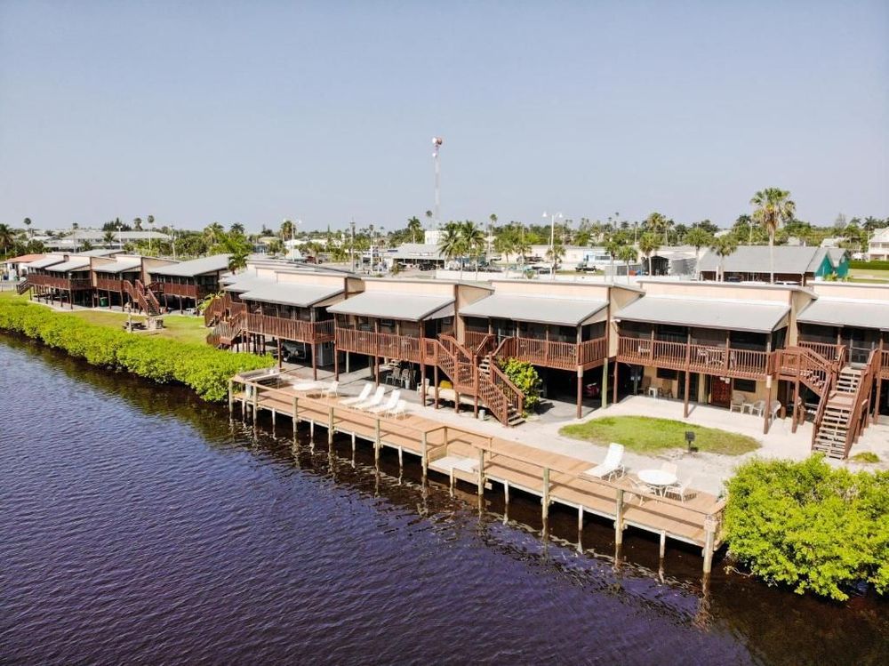 River Wilderness Waterfront Cabins Miami