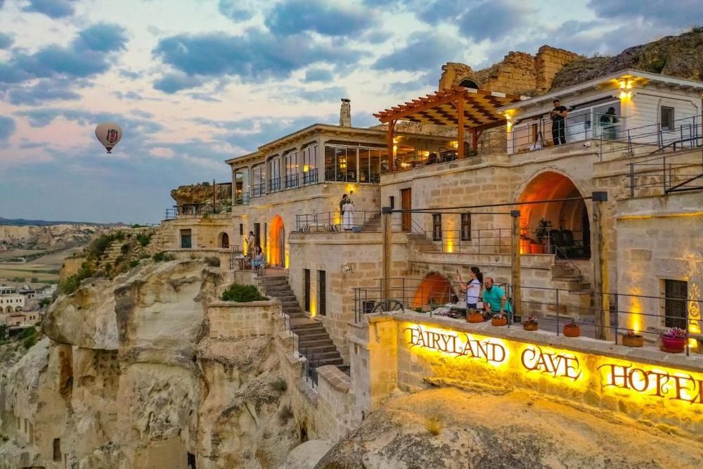 Fairyland Cave Hotel