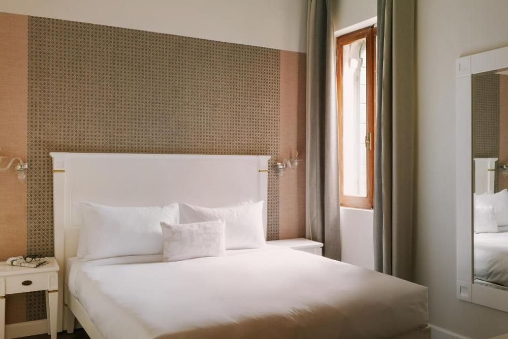 Salute Palace powered by Sonder