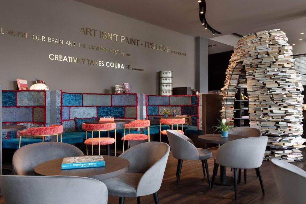 Renaissance Zürich Tower Hotel