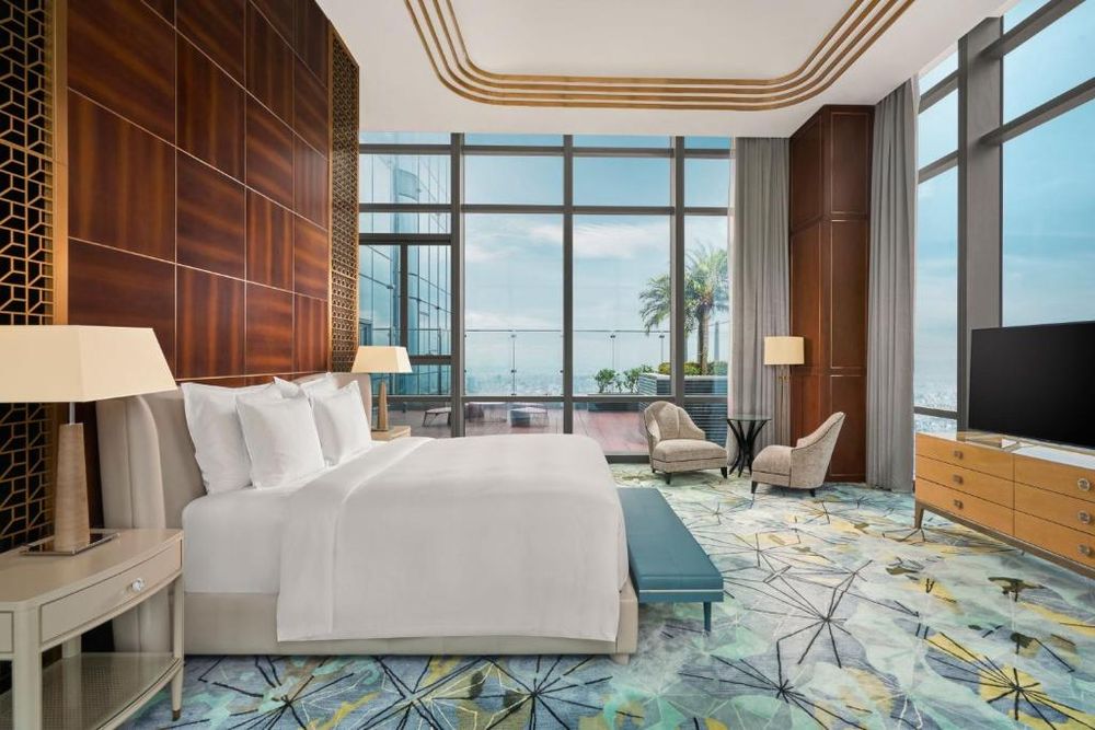 Vinpearl Landmark 81, Autograph Collection