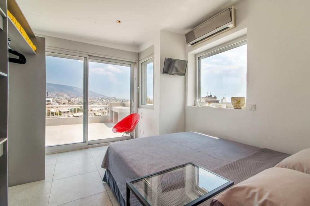 Kolonaki Sq. Roofgarden Studios