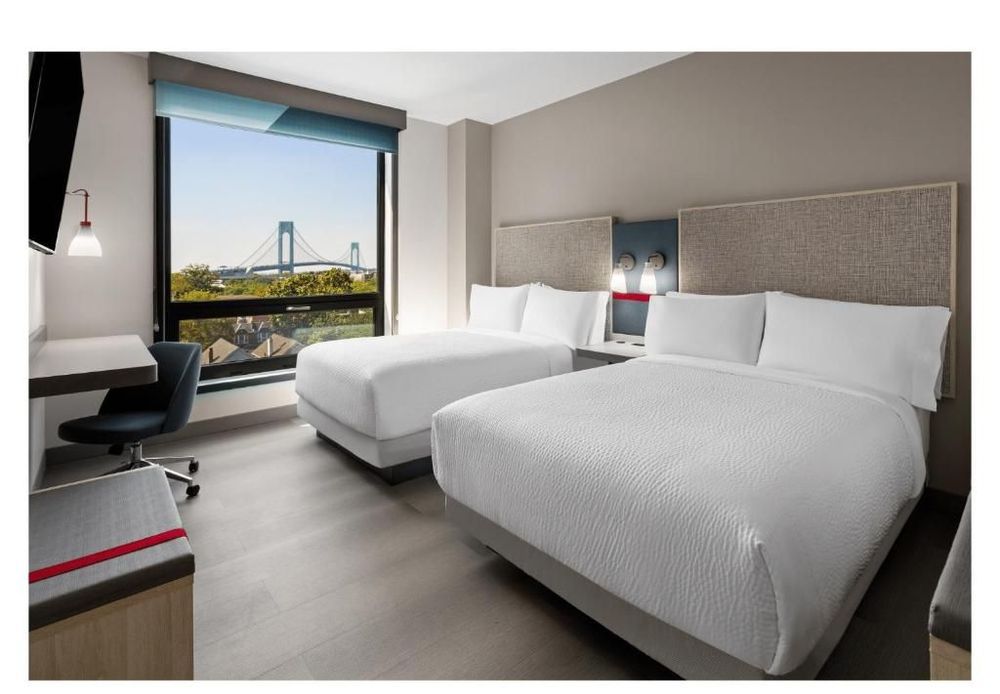 avid hotels - Brooklyn Dyker Heights, an IHG Hotel