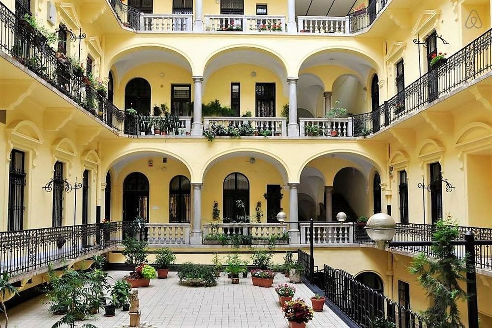 Charming Art Deco Flat