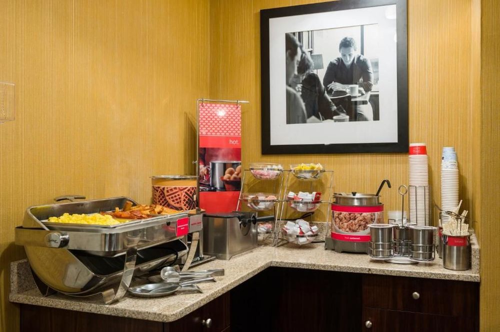 Hampton Inn Seaport Financial District 3*
