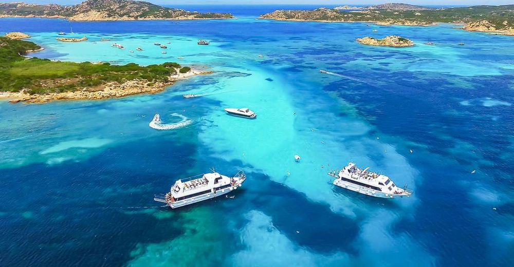 Da La Maddalena o Palau: escursione in barca nell'arcipelago di La Maddalena