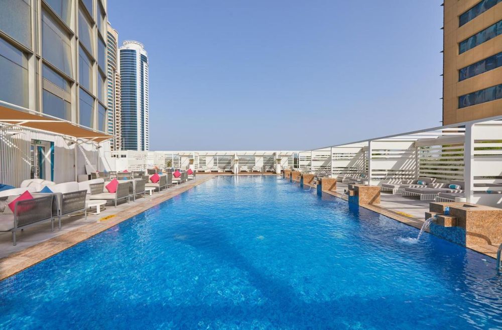 Media One Hotel 4*