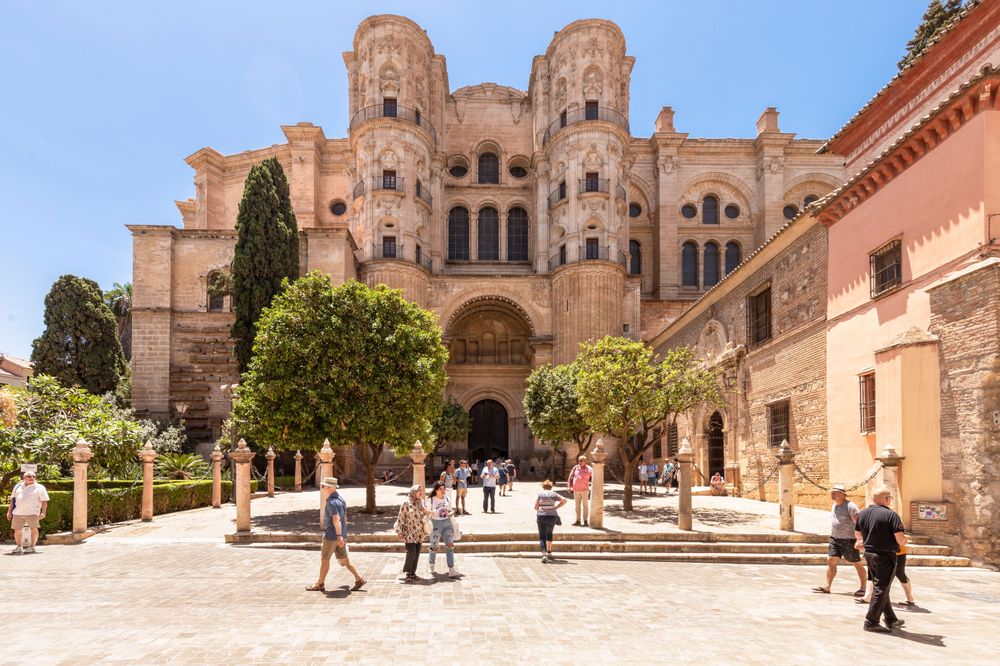 Tour of the Cathedral of the Incarnation