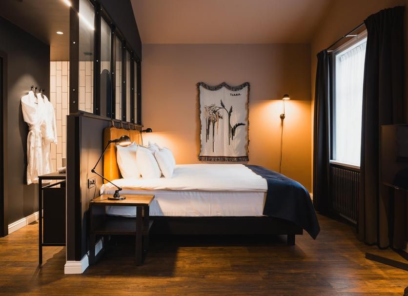 Exeter Hotel 4*