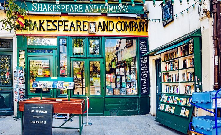 La librairie Shakespeare and Company, sur les quais à St-Germain