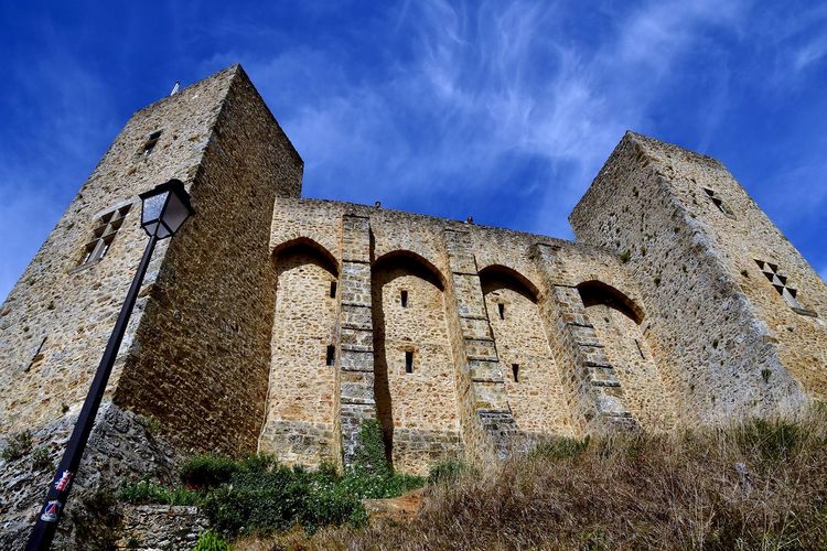 L'impressionnant château de la Madeleine