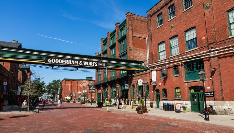 Distillery District: the trendy neighbourhood