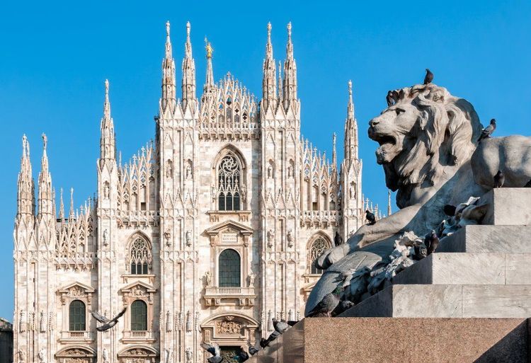 Duomo de Milan © elesi /123RF