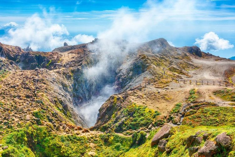 La Soufrière en Guadeloupe - © Filip Fuxa/123RF