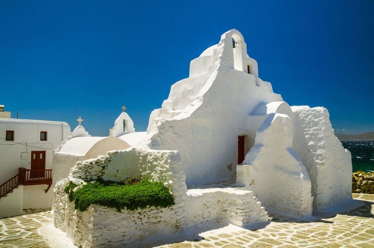 Panagia Paraportiani Mykonos  © Iosif Lucian Bolca /123RF