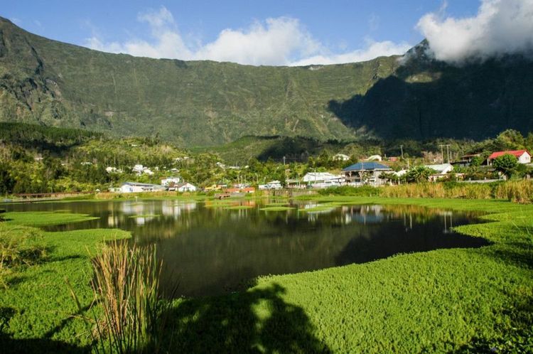 Le lac de Cilaos à la Réunion - © fotoember/123RF