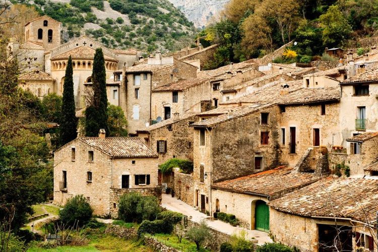 Saint-Guilhem-le-Désert dans l'Hérault - © Natalia Bratslavsky / 123rf