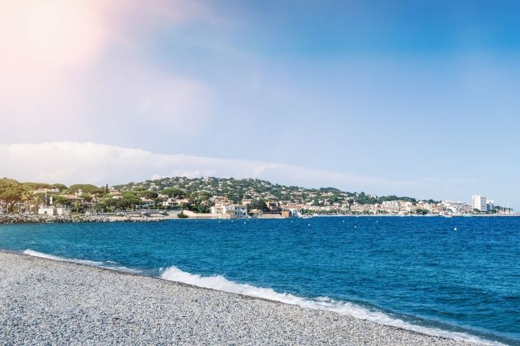 La plage de Sainte-Maxime © Christian Horz /123rf