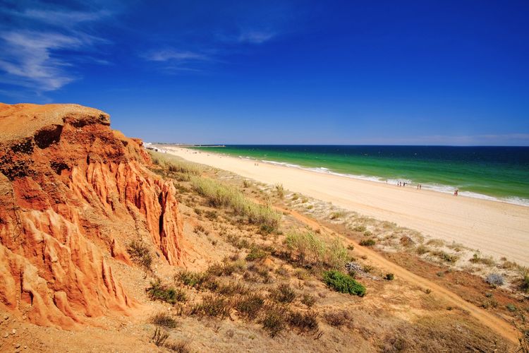 Explorez les trésors aquatiques de Faro : un paradis nautique en plein Portugal