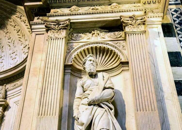 Statue de Saint-Paul by Michelangelo Buonarroti, alias Michel-Ange, dans la chapelle de la cathédrale de Sienne