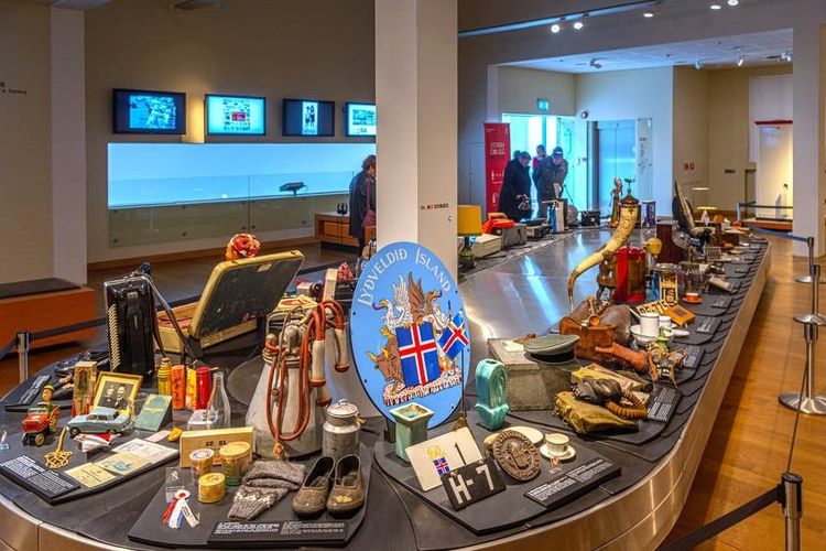 Exposition dans le musée