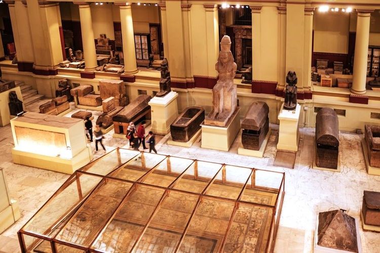La grande salle du Musée Egyptien du Caire