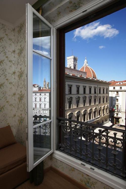 Blick von einem Zimmer auf den Dom