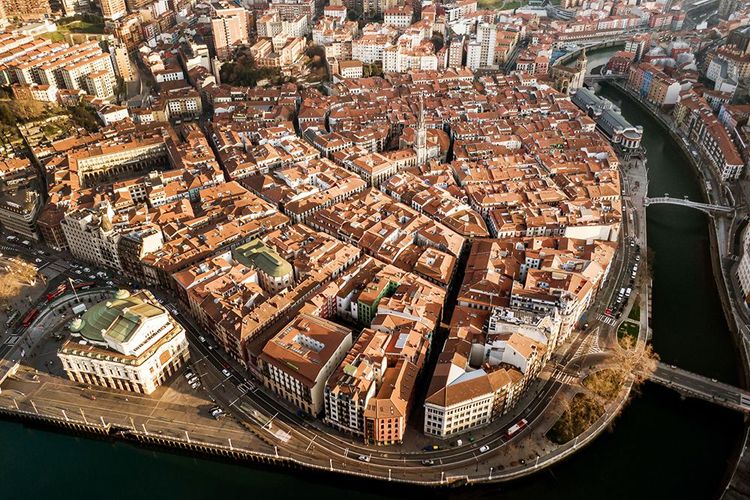 Bilbao la Vieja, la Vieille Ville, sur la rive gauche de Bilbao
