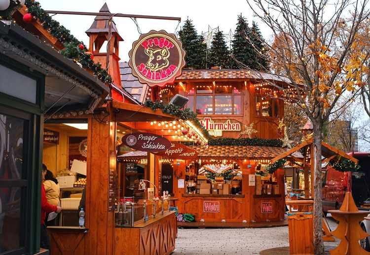Le marché de Noël de Dusseldorf et ses petits chalets en bois