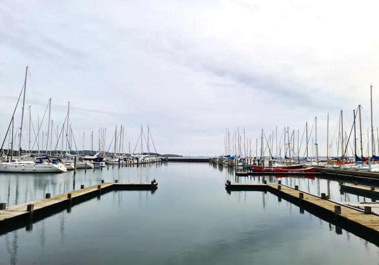 Le port d'Horsens dans la région de Kystlandet au Danemark