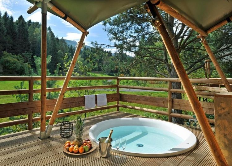 Jacuzzi in voller Natur