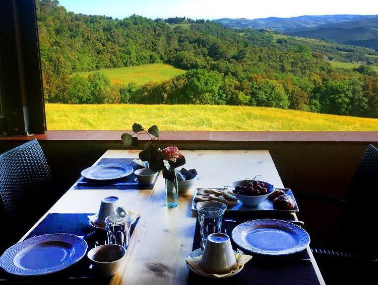 Une table, à l'Agriturismo San Carlo