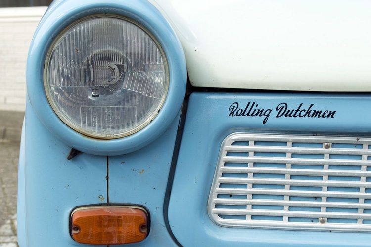 Trabant bleue ciel