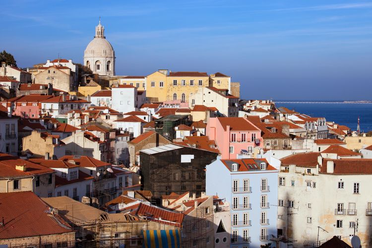 Vue sur le quartier de l'Alfama à Lisbonne