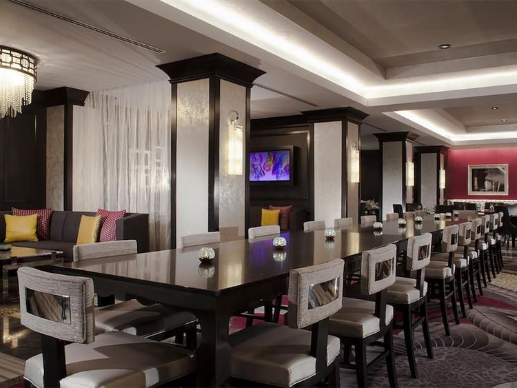 A large table for more conviviality!